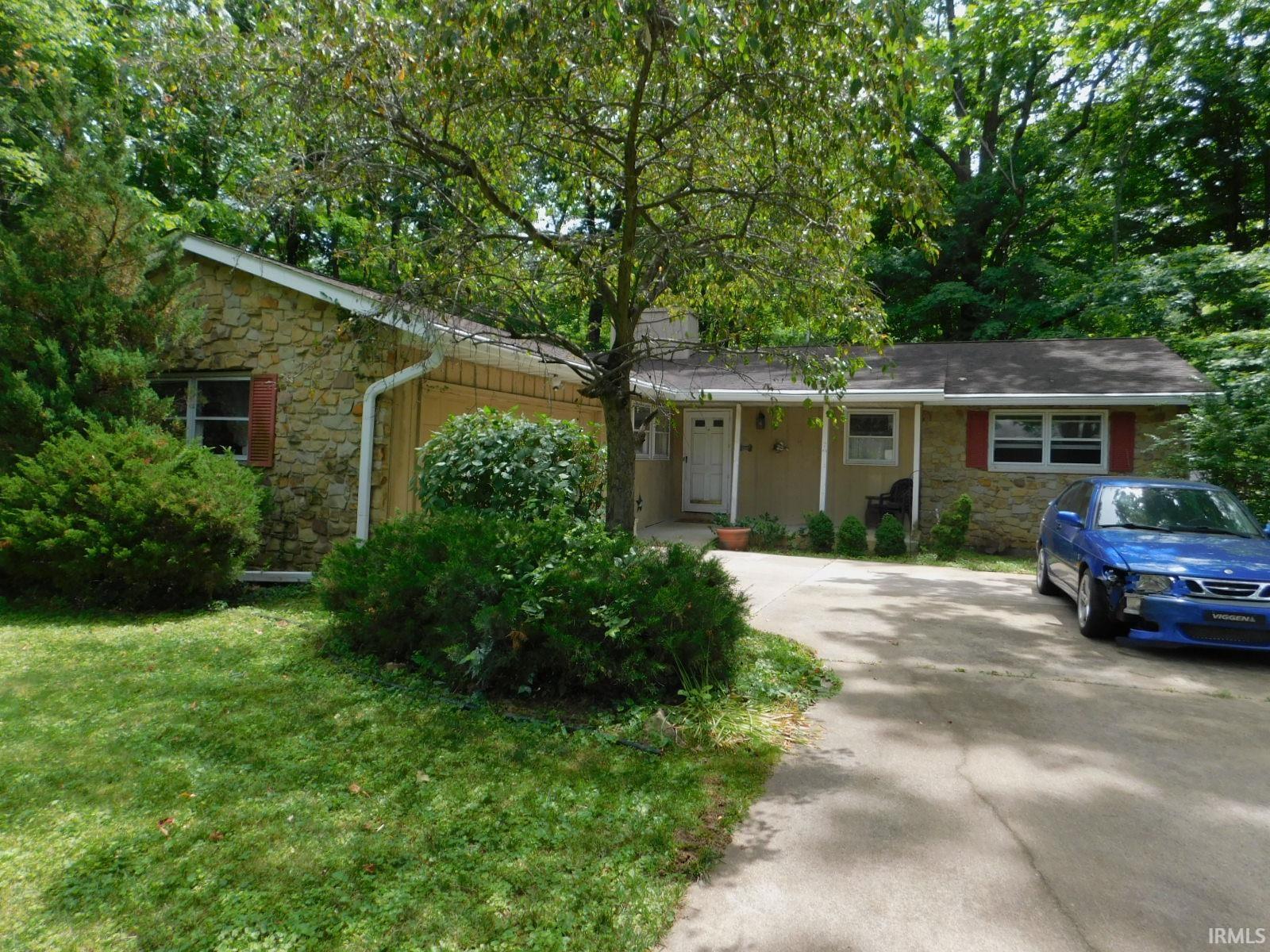 610 North Park Ridge Road Bloomington, IN 47408 - Photo 2 of 24
