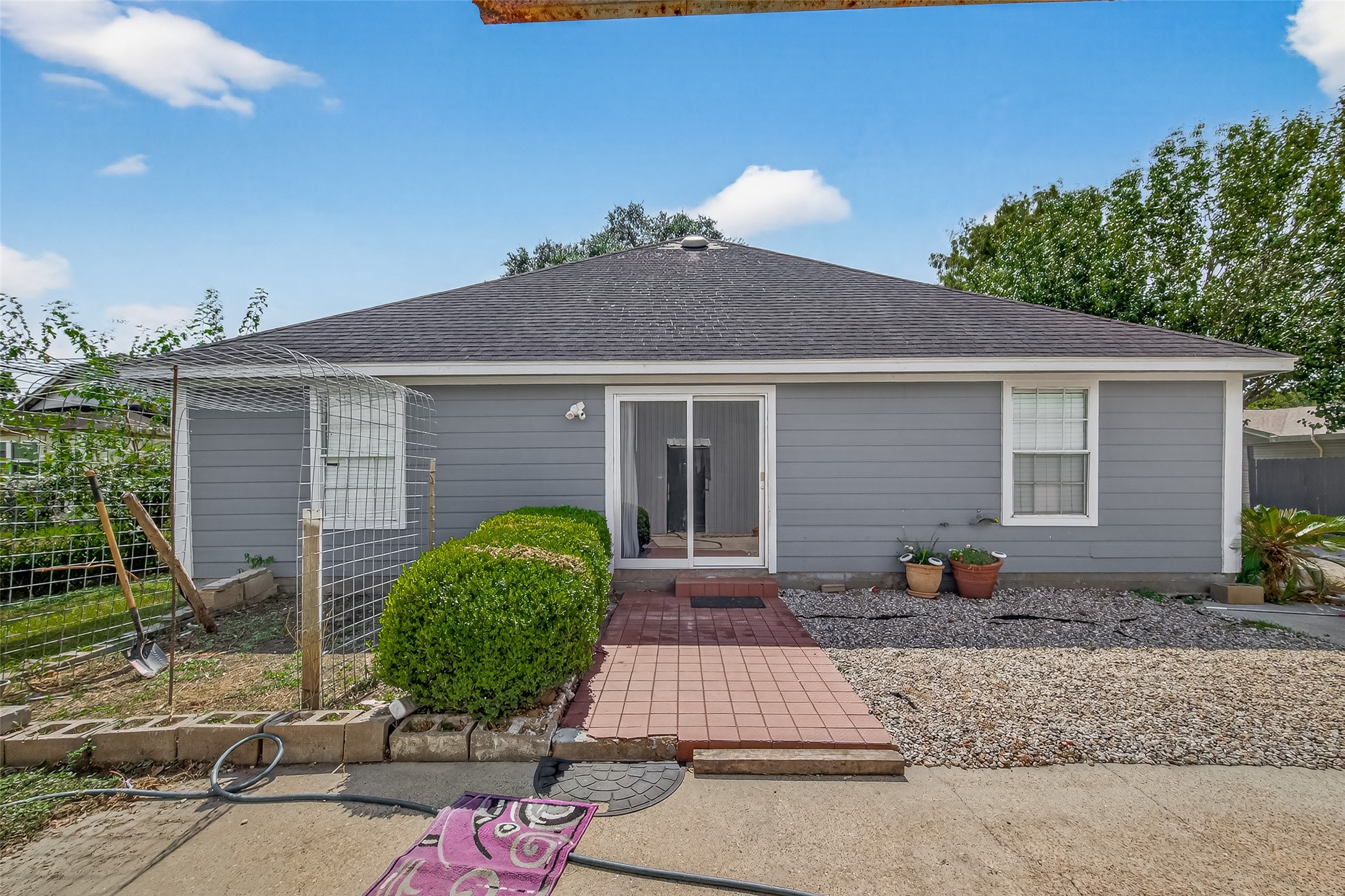 4917 Sycamore Avenue Pasadena, TX 77503 - Photo 40 of 46 a view of a house with outdoor space