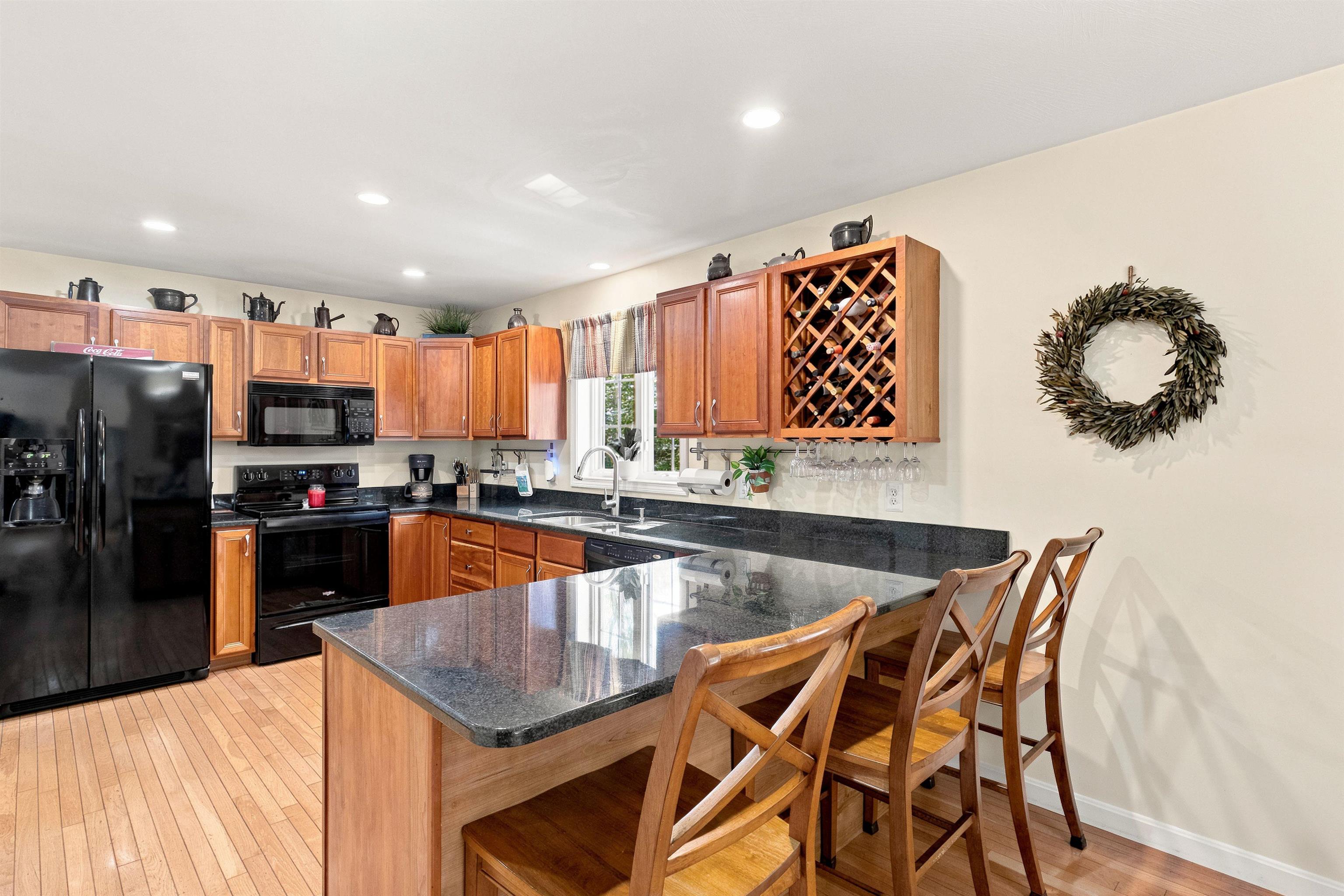 125 Walnut Hill Road Derry, NH 03038 - Photo 29 of 60