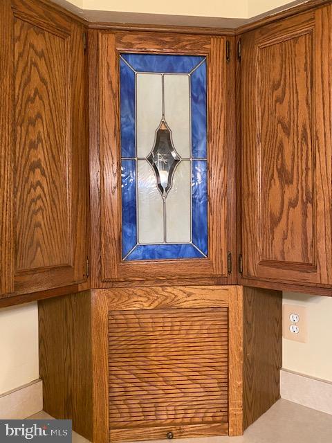 5244 Dixons Mill Road Marshall, VA 20115 - Photo 15 of 61 Stained glass cabinet in kitchen