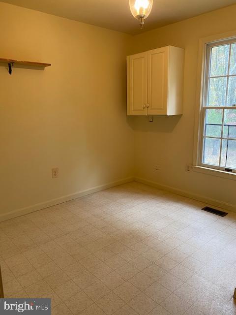 5244 Dixons Mill Road Marshall, VA 20115 - Photo 23 of 61 Office/Storage