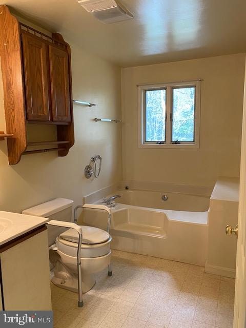 5244 Dixons Mill Road Marshall, VA 20115 - Photo 28 of 61 Master bath