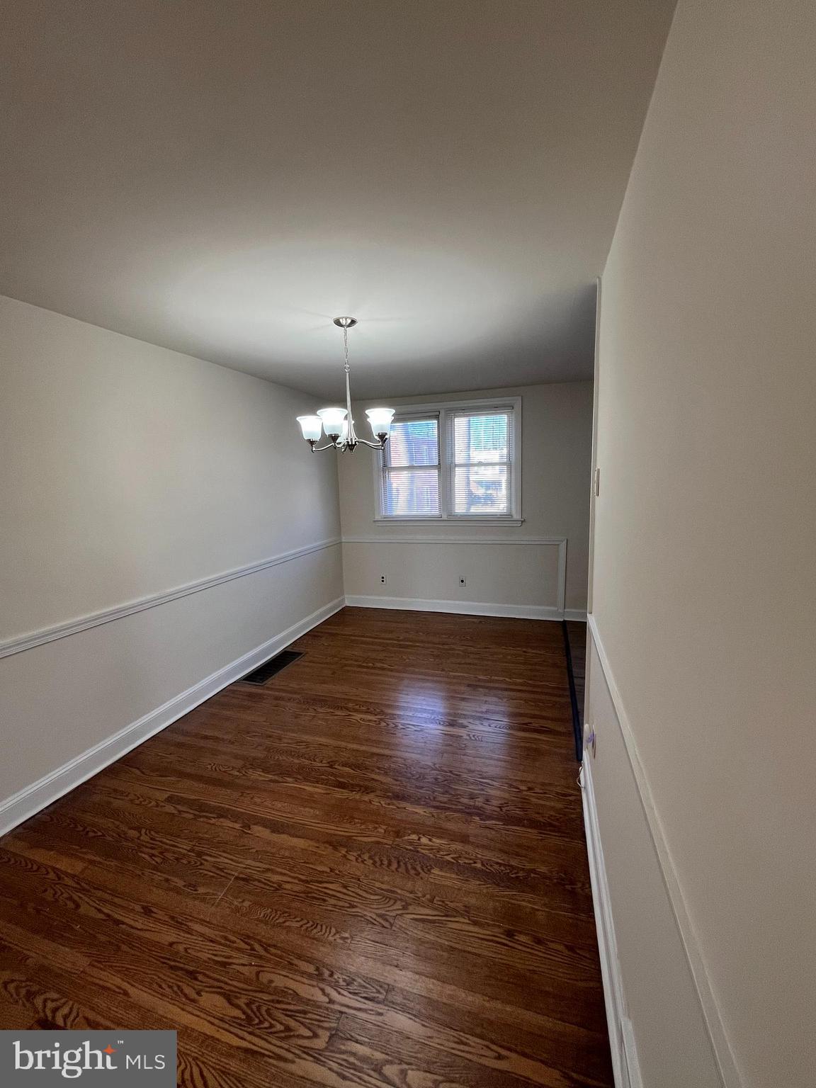 2227 Dermond Avenue Upper Darby, PA 19082 - Photo 6 of 24