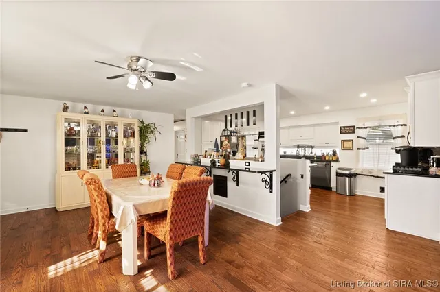 $365,500 | 1917 Utica Pike, Jeffersonville, IN 47130