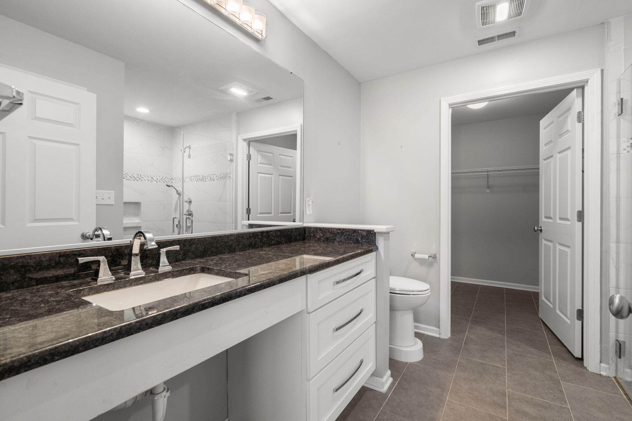 5260 East 109th Place Crown Point, IN 46307 - Photo 17 of 26 2048x1365