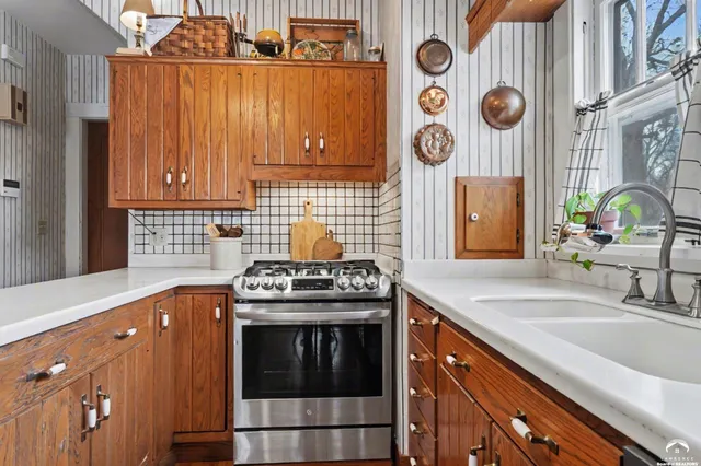 $425,000 | 2208 Massachusetts Street, Lawrence, KS 66046