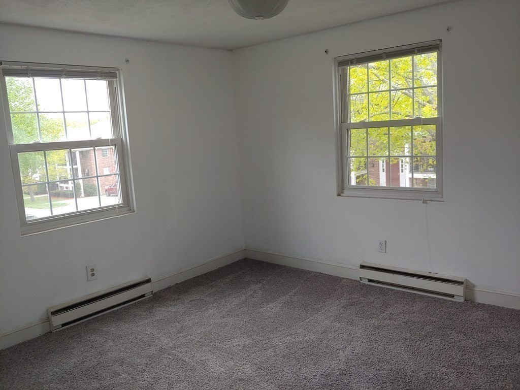 11 Walker Road, Unit 6 North Andover, MA 01845 - Photo 9 of 12 Gallery Image 9