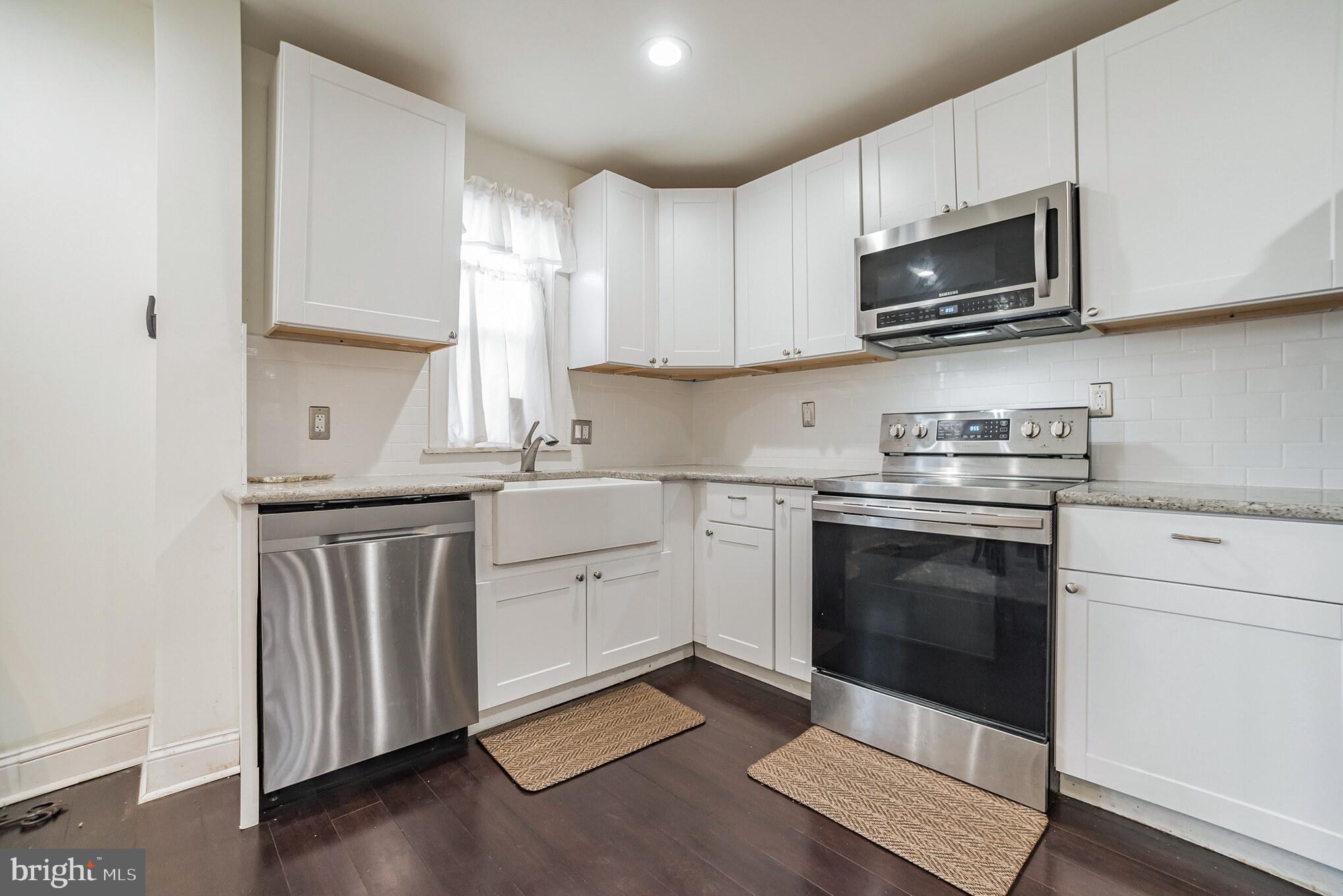 648 Kenmore Road Philadelphia, PA 19151 - Photo 19 of 36 Kitchen