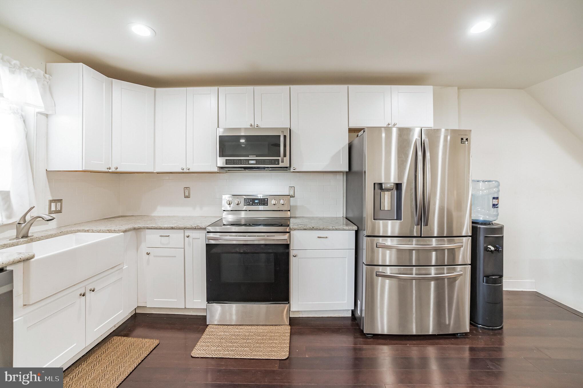 648 Kenmore Road Philadelphia, PA 19151 - Photo 20 of 36 Kitchen