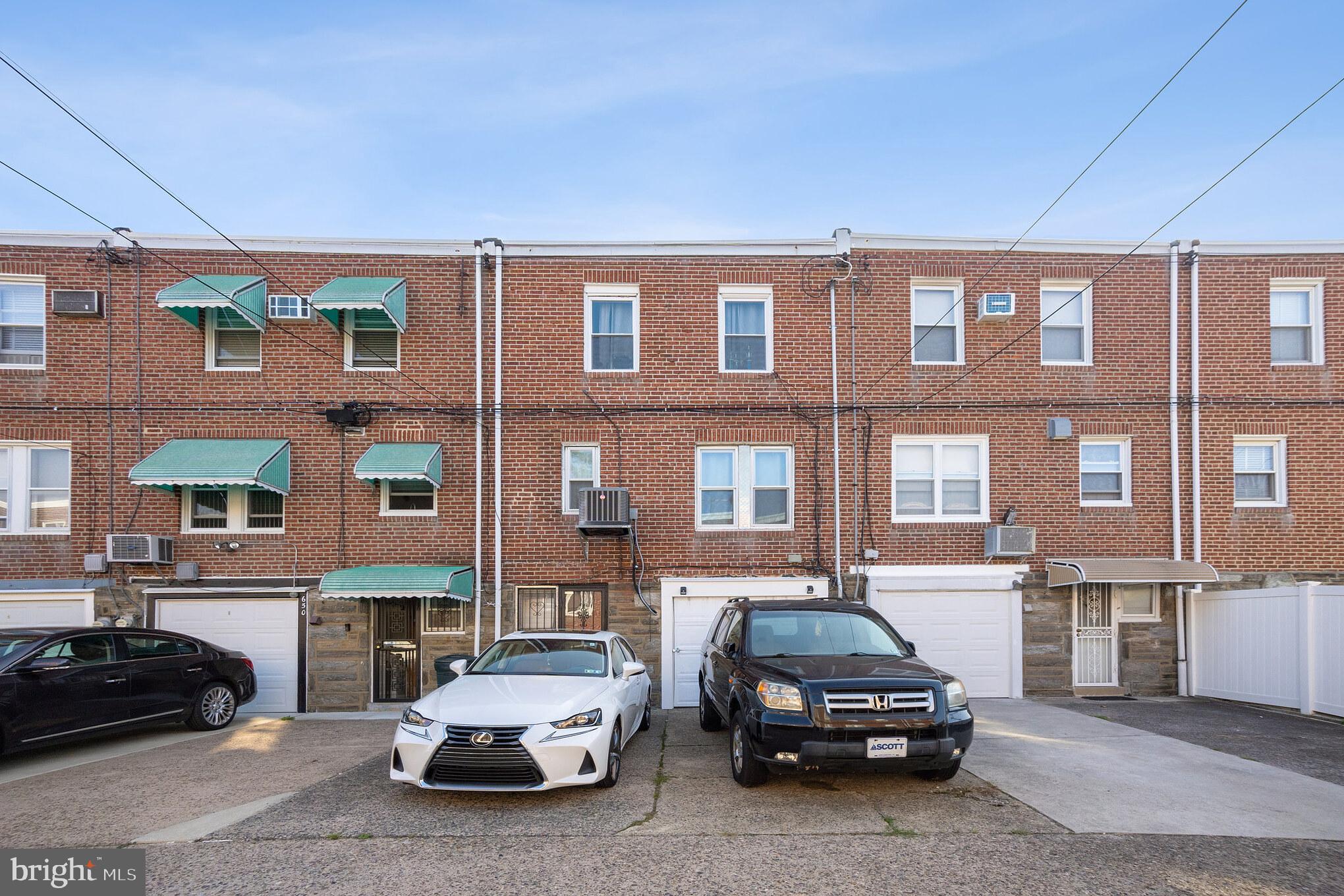 648 Kenmore Road Philadelphia, PA 19151 - Photo 33 of 36 Exterior Back