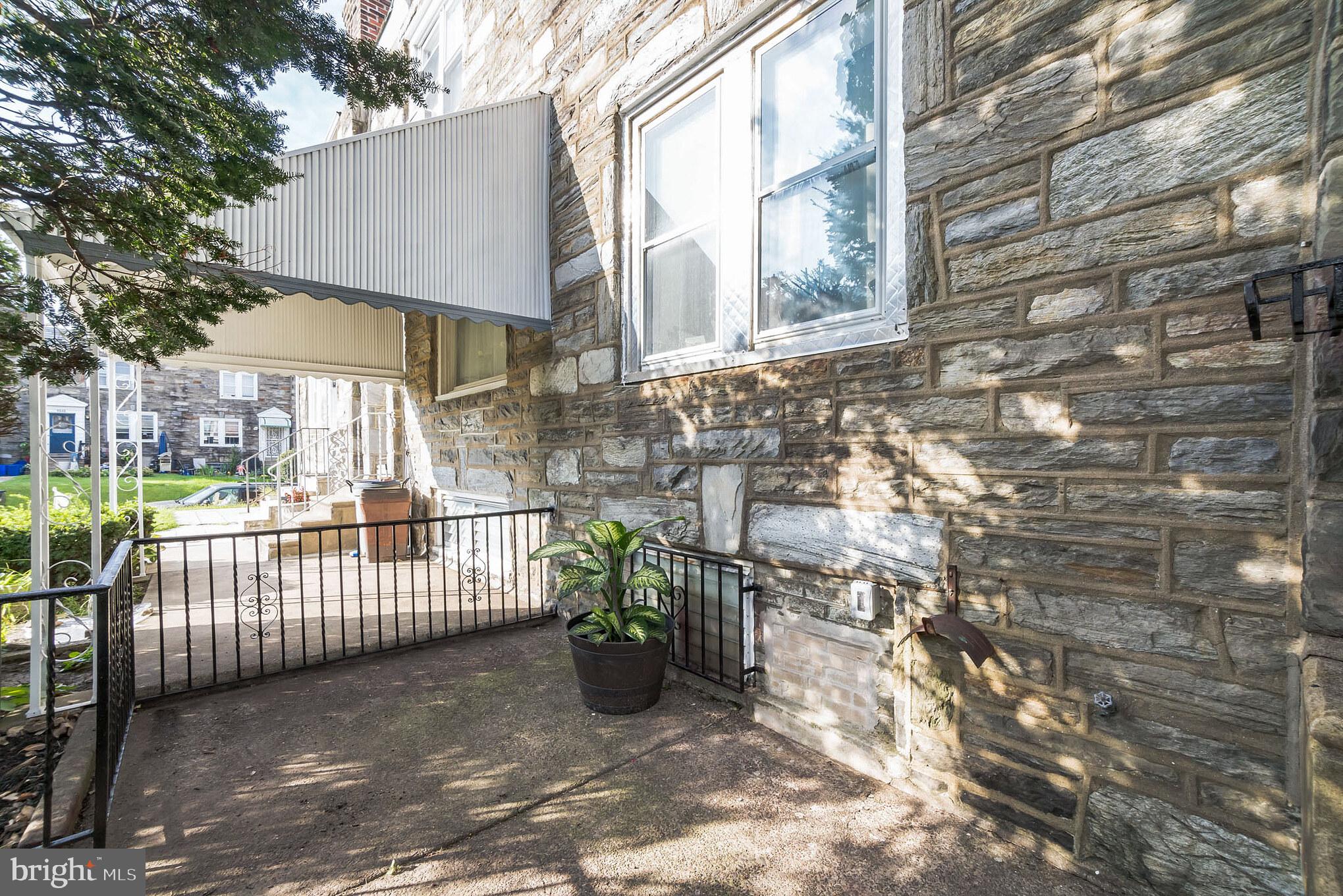 648 Kenmore Road Philadelphia, PA 19151 - Photo 6 of 36 Front Patio
