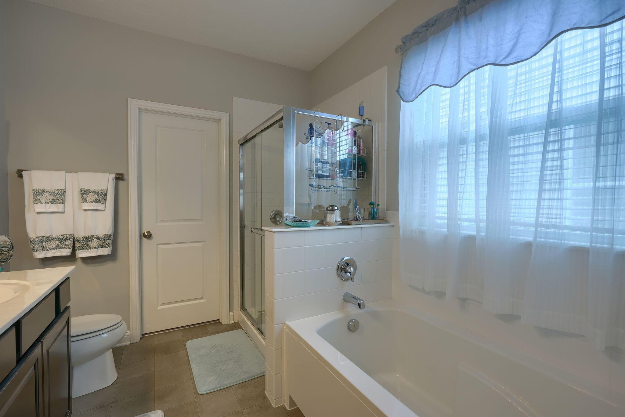 5683 Gingrey Road Dublin, OH 43016 - Photo 12 of 43 5683 Gingrey Rd (31)