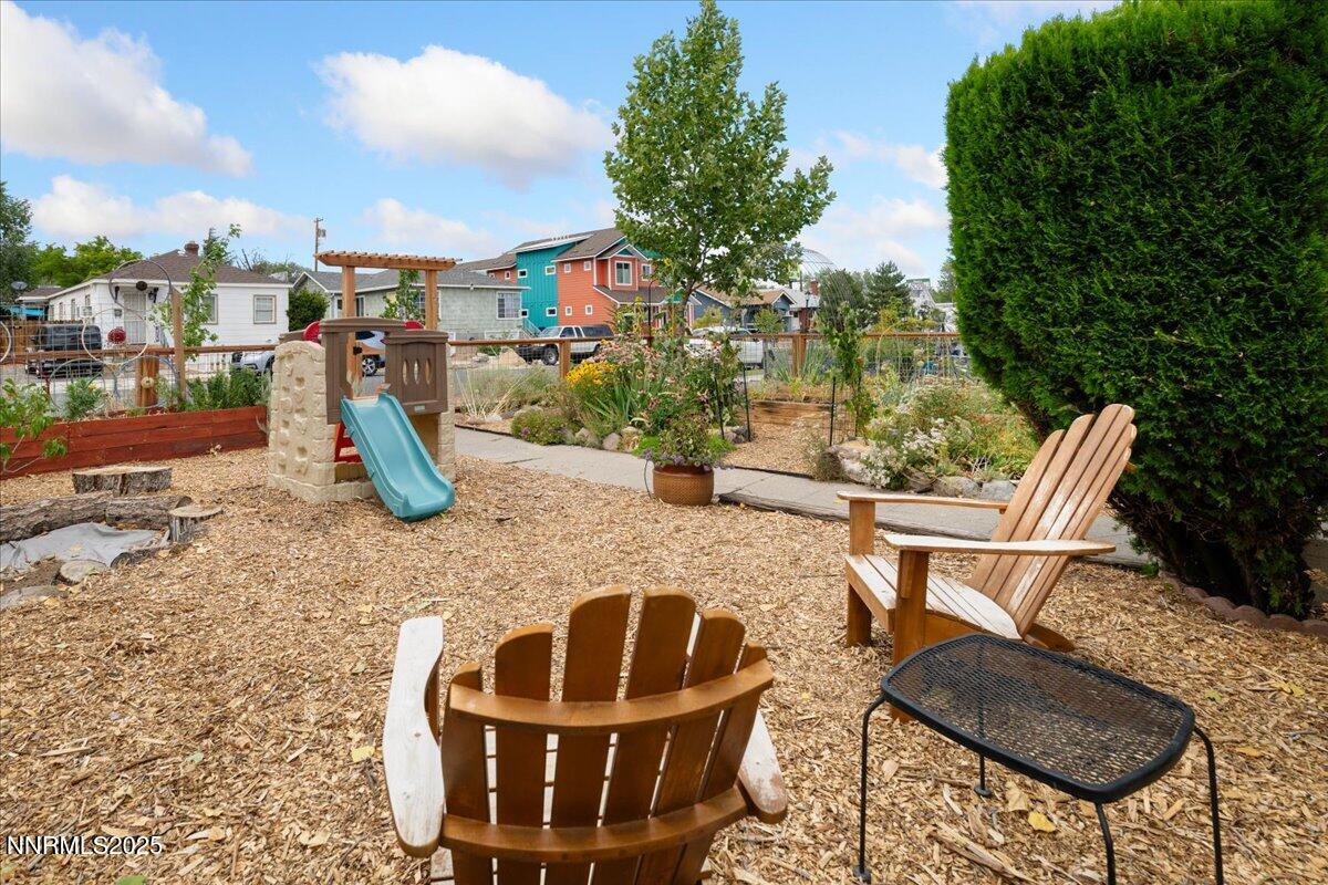 154 East Arroyo Street Reno, NV 89502 - Photo 27 of 36 a view of outdoor space and patio
