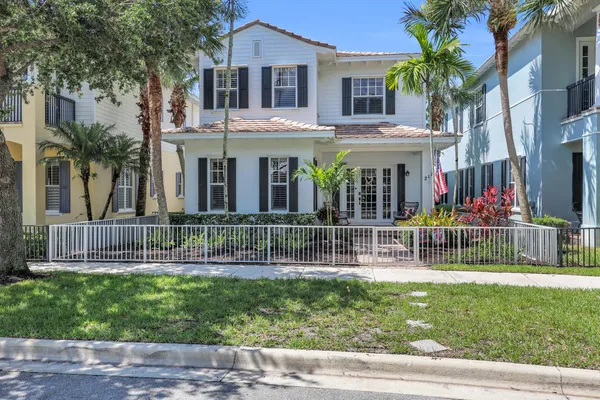 $1,050,000 | 212 West Bay Cedar Circle, Jupiter, FL 33458