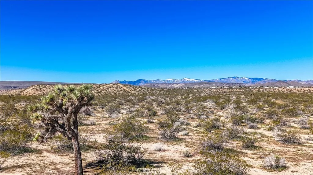 57645 Reche Landers, CA 92285 - Photo 17 of 38 a view of a sky from a city