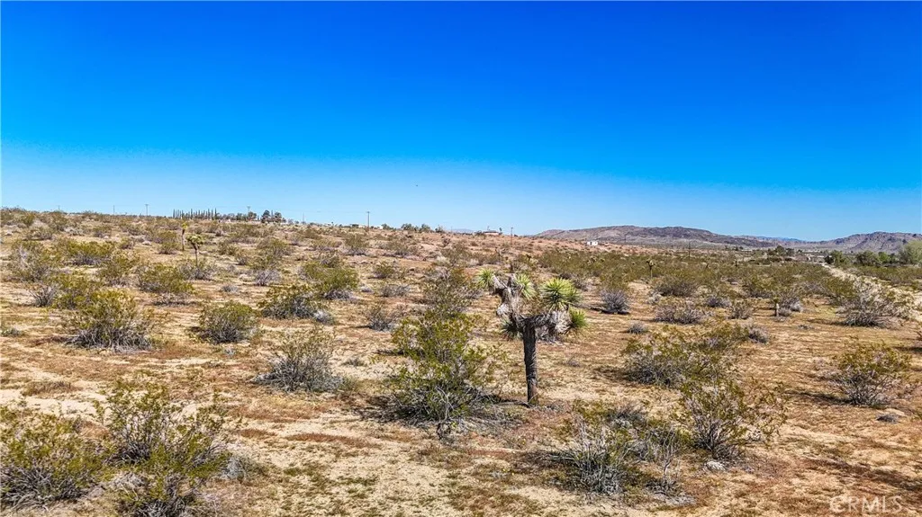 57645 Reche Landers, CA 92285 - Photo 29 of 38 a view of a sky