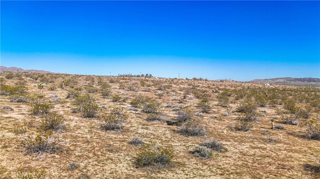 57645 Reche Landers, CA 92285 - Photo 30 of 38 a view of city and mountain