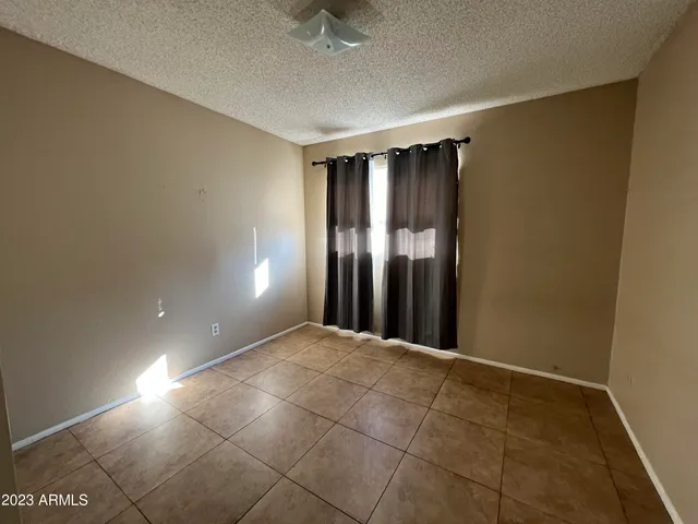 $1,195 | 860 East Brown Road, Unit 24, Mesa, AZ 85203