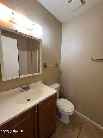 $1,195 | 860 East Brown Road, Unit 24, Mesa, AZ 85203