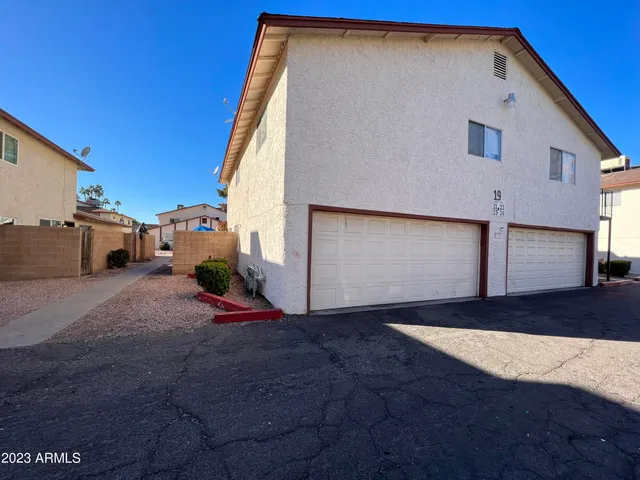 $1,195 | 860 East Brown Road, Unit 24, Mesa, AZ 85203