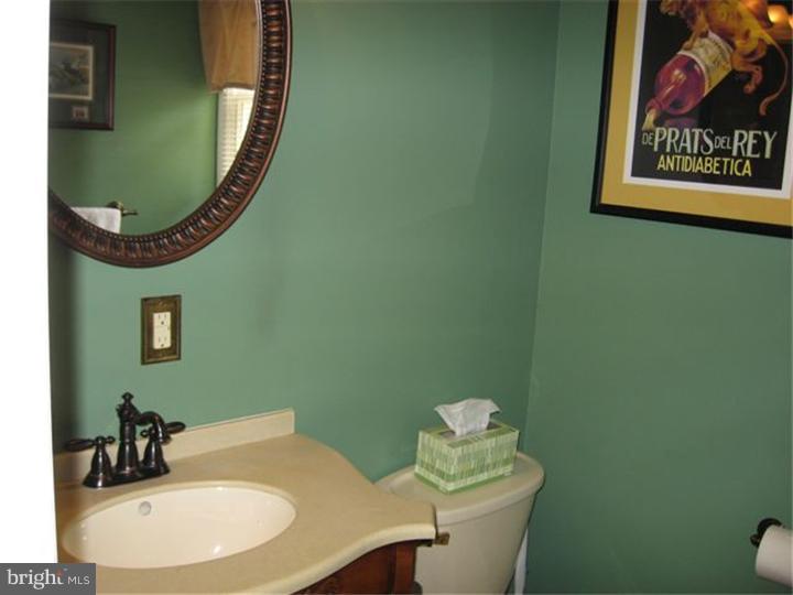 19 Kuzyk Road Cream Ridge, NJ 08514 - Photo 10 of 25 Bathroom