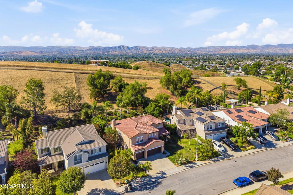 2273 Rudolph Drive Simi Valley, CA 93065 - Photo 2 of 58