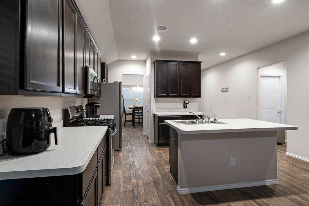 518 Poppy Field Court Rosharon, TX 77583 - Photo 1 of 25