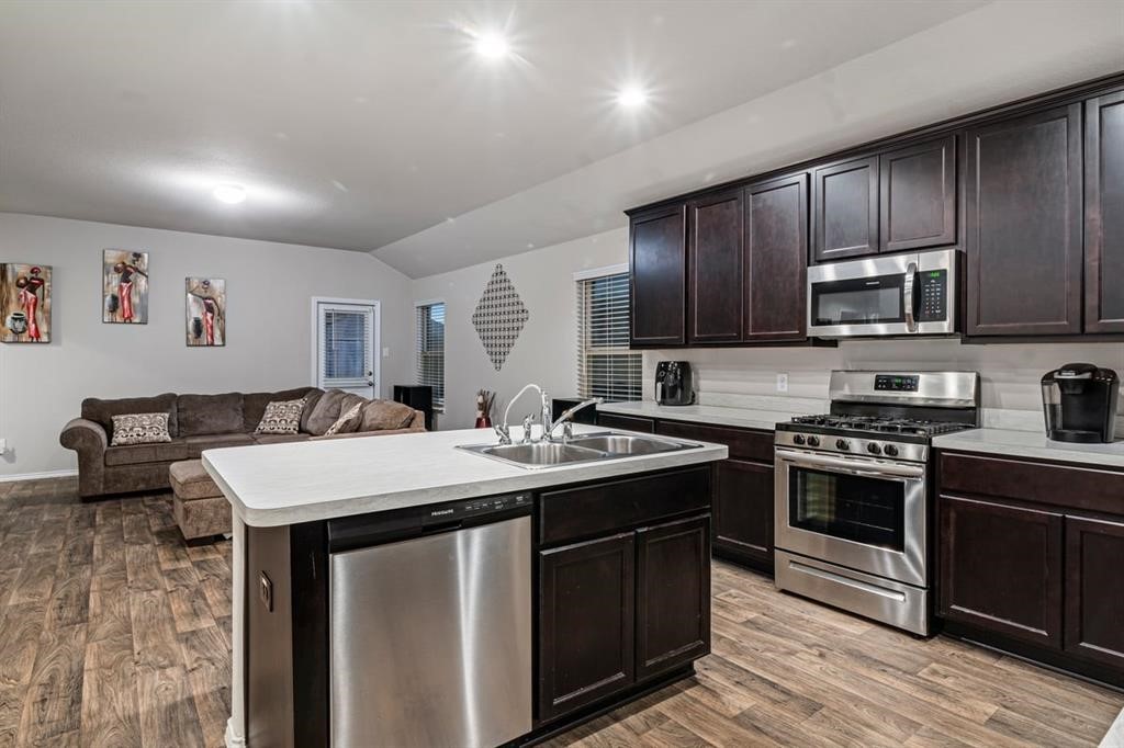 518 Poppy Field Court Rosharon, TX 77583 - Photo 15 of 25