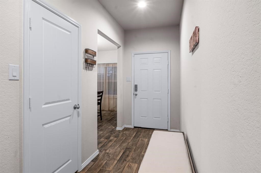 518 Poppy Field Court Rosharon, TX 77583 - Photo 7 of 25