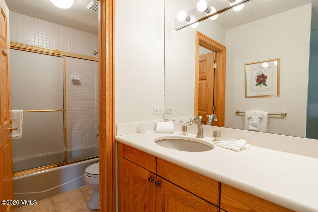 1280 Village Road, Unit 603 Avon, CO 81620 - Photo 11 of 25 strawberry_park_603_interior_bath03