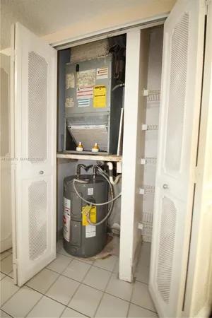 $1,800 | 17890 West Dixie Highway, Unit 519, North Miami Beach, FL 33160