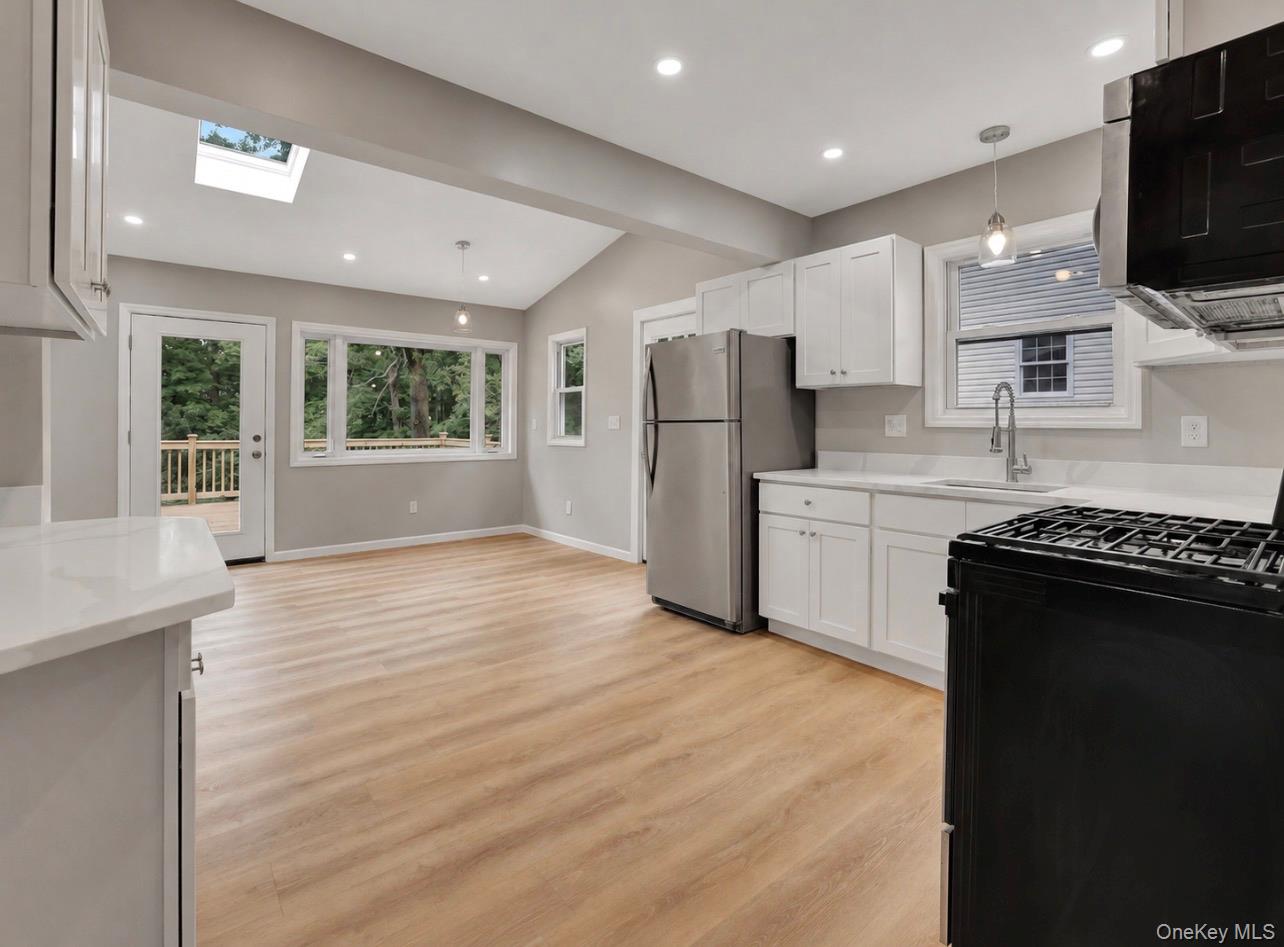 1945 New Hackensack Road Poughkeepsie, NY 12603 - Photo 2 of 14 Gallery Image 2