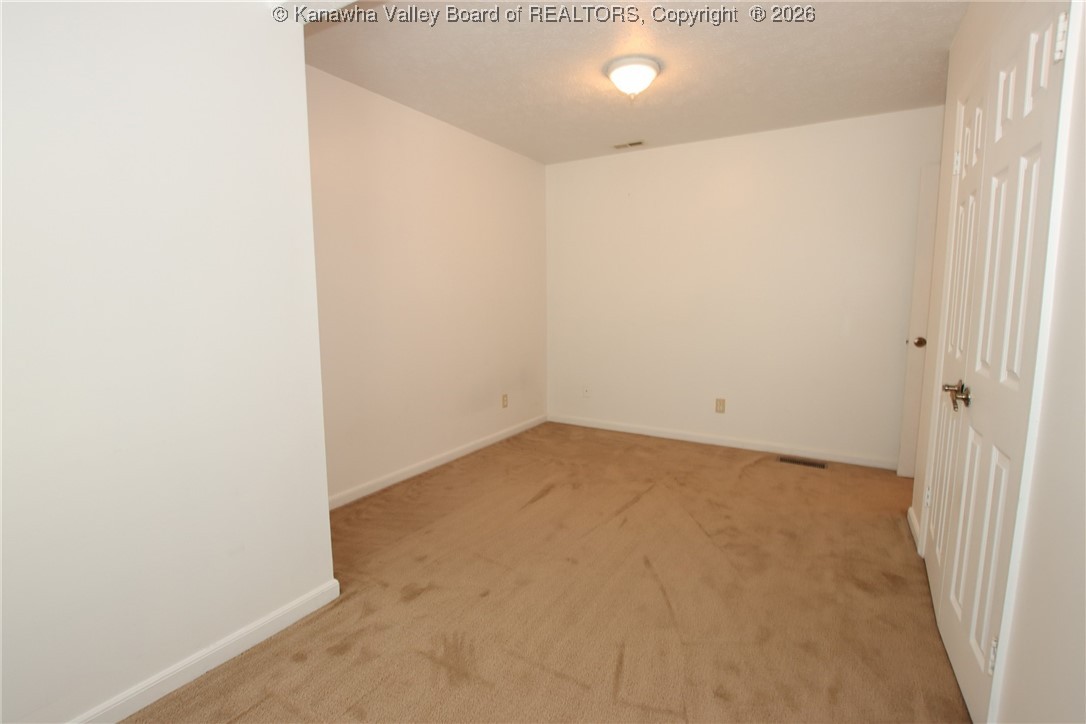 1302 Hunters Ridge Road Charleston, WV 25314 - Photo 36 of 50 Gallery Image 36