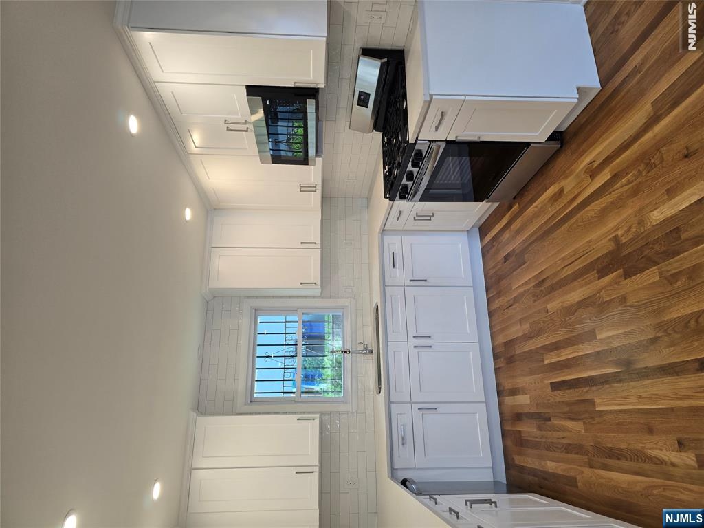 639 Oakdene Avenue, Unit 1 Ridgefield, NJ 07657 - Photo 7 of 27