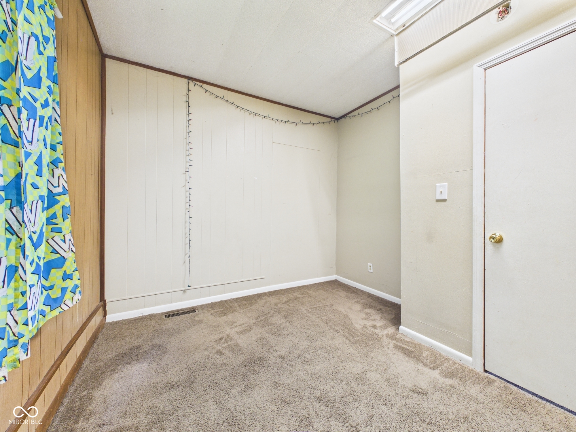 718 Ruddle Avenue Anderson, IN 46012 - Photo 17 of 20