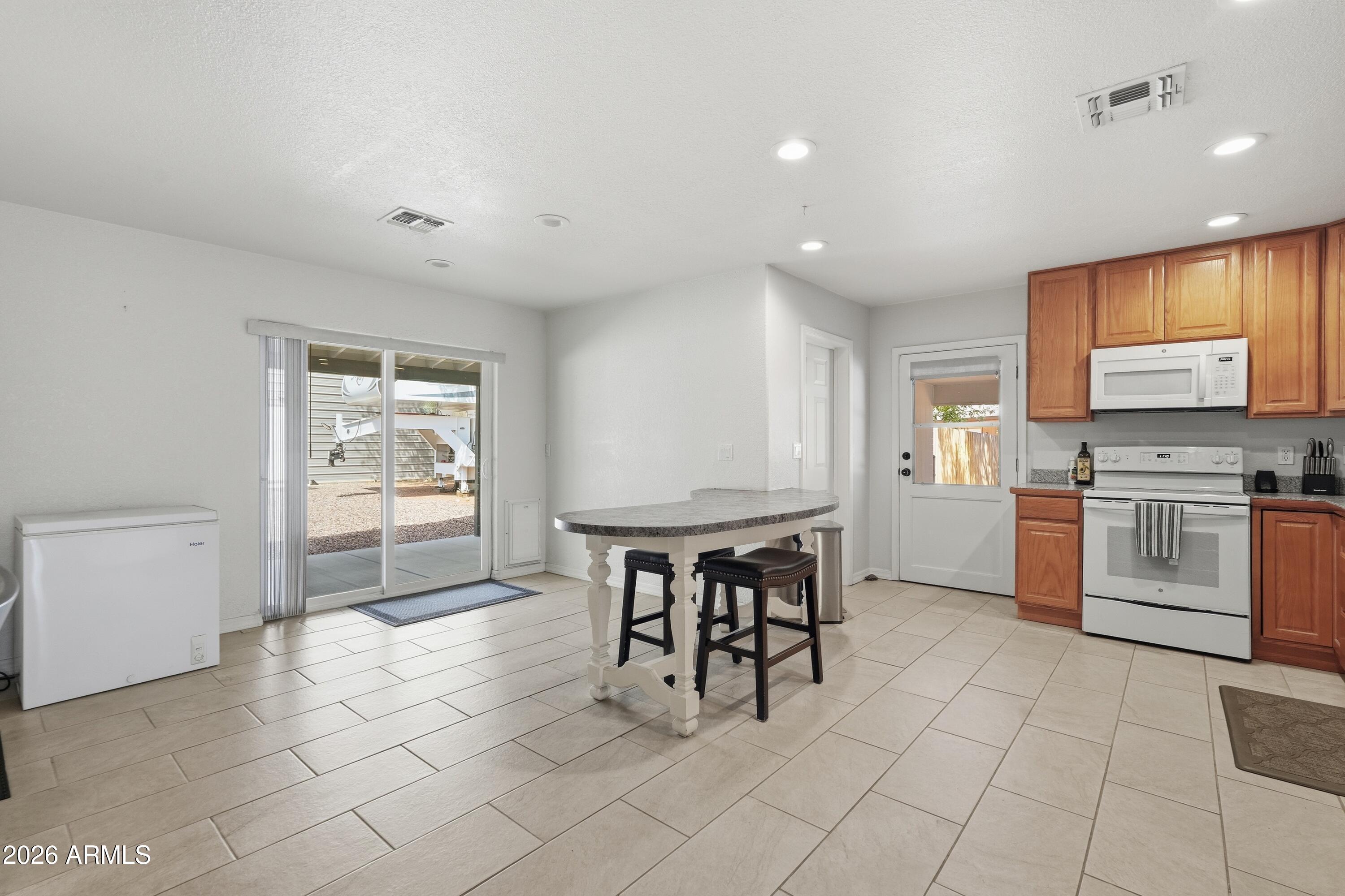 323 West Roundup Road Payson, AZ 85541 - Photo 15 of 64 Kitchen