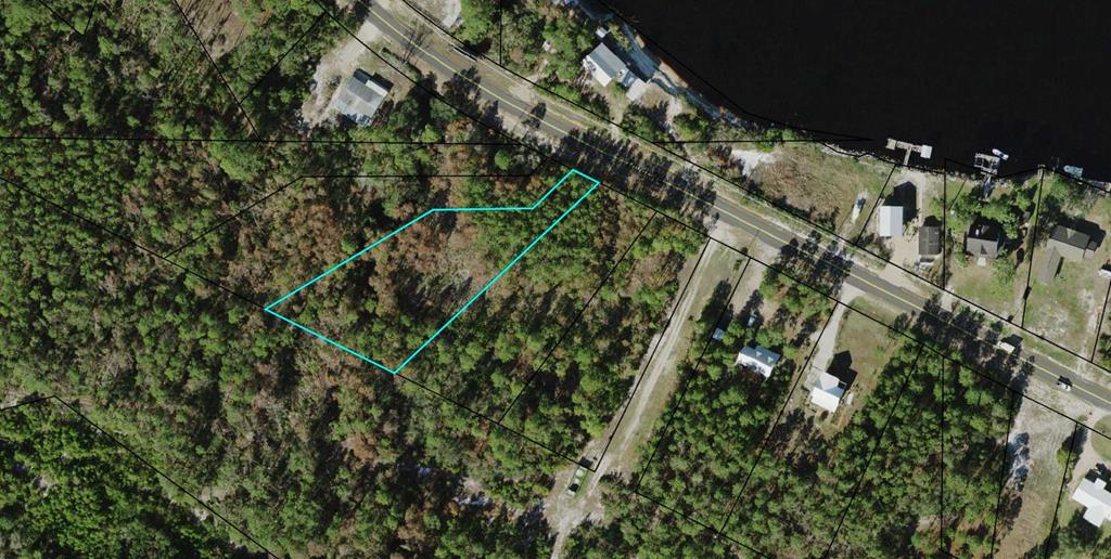 266 River Road Carrabelle, FL 32322 - Photo 8 of 9 Gallery Image 8
