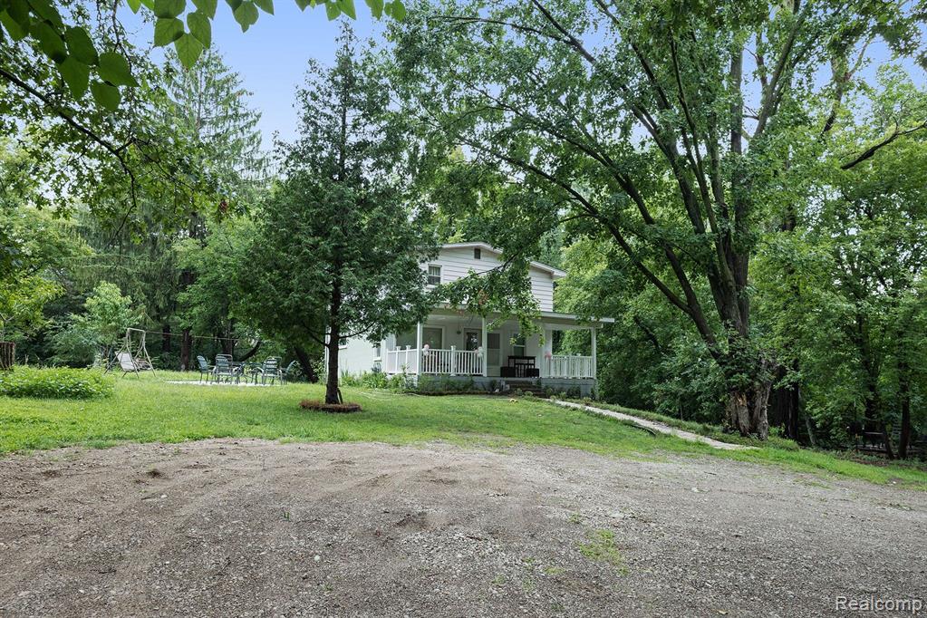 1187 East Avon Road Rochester, MI 48307 - Photo 3 of 25