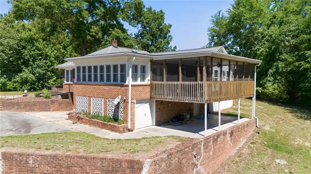 723 Haynes Road Thomasville, NC 27360 - Photo 2 of 47