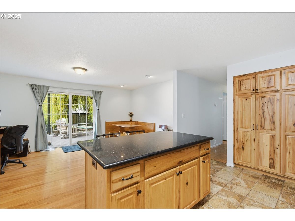 21512 Southwest Jay Street Beaverton, OR 97003 - Photo 12 of 29