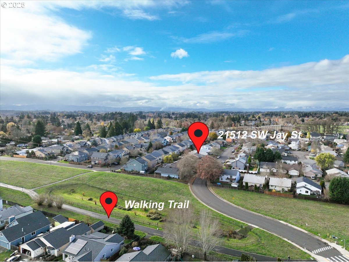 21512 Southwest Jay Street Beaverton, OR 97003 - Photo 2 of 29