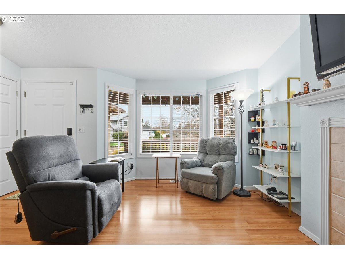 21512 Southwest Jay Street Beaverton, OR 97003 - Photo 7 of 29