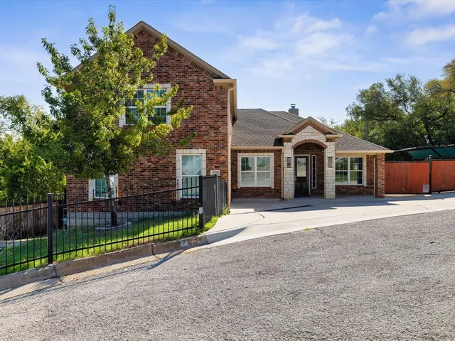 $498,000 | 2700 Refugio Avenue, Fort Worth, TX 76164