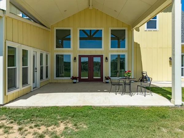 $624,000 | 2025 County Road 1792, Sunset, TX 76270
