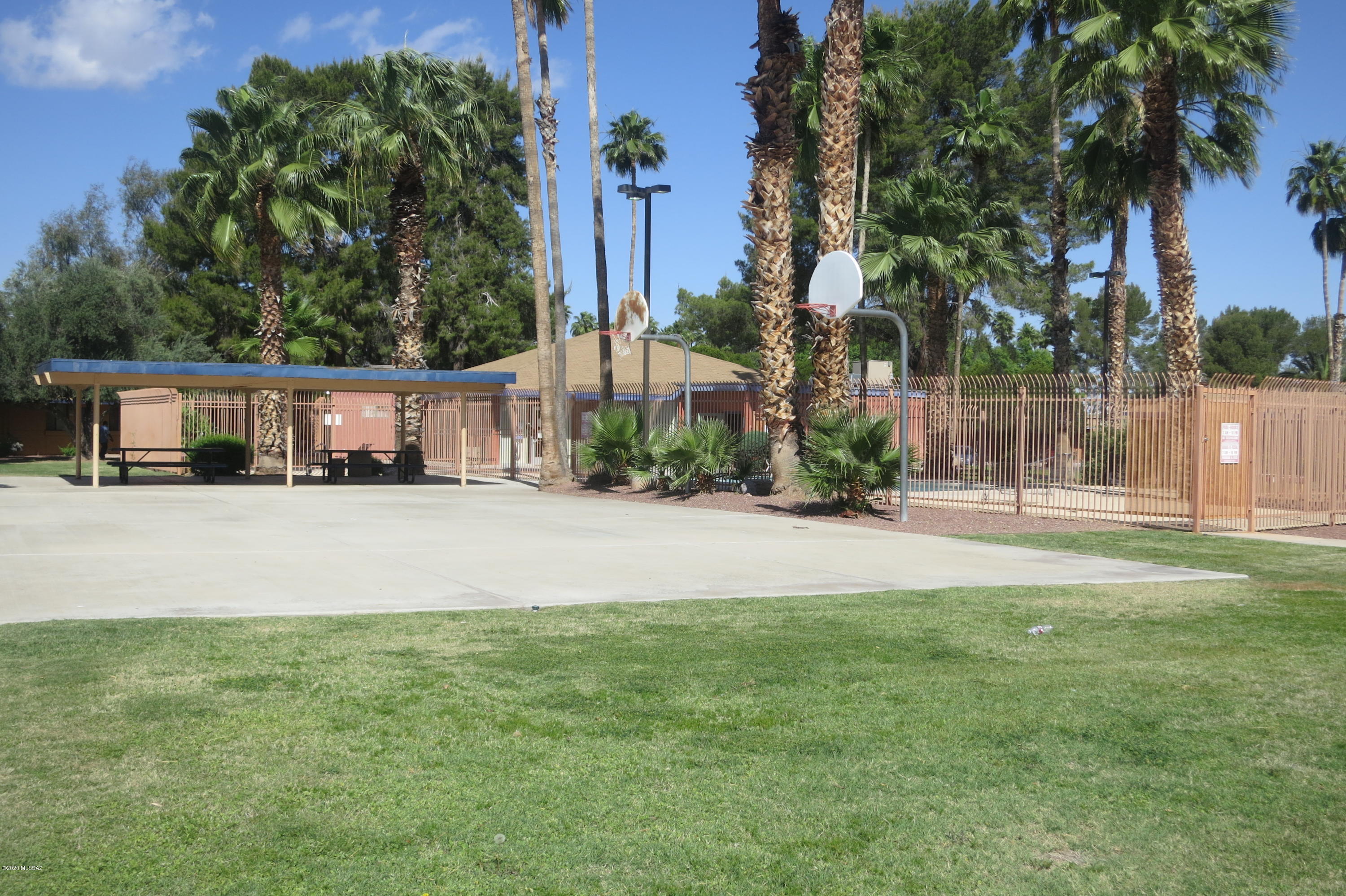 350 North Silverbell Road, Unit 158 Tucson, AZ 85745 - Photo 23 of 26