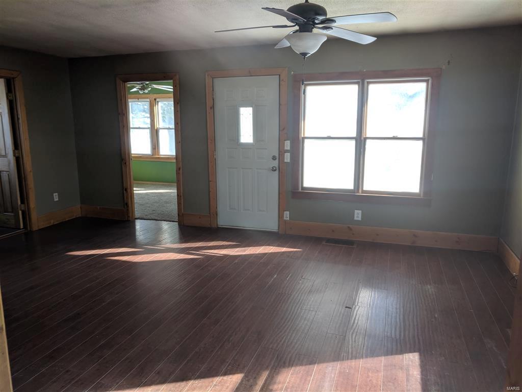 21448 West County Road Jerseyville, IL 62052 - Photo 6 of 21 Gallery Image 6