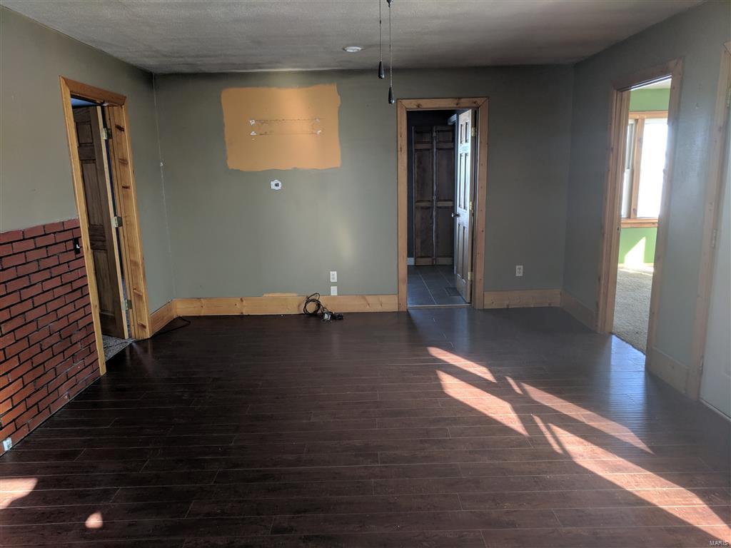 21448 West County Road Jerseyville, IL 62052 - Photo 7 of 21 Gallery Image 7