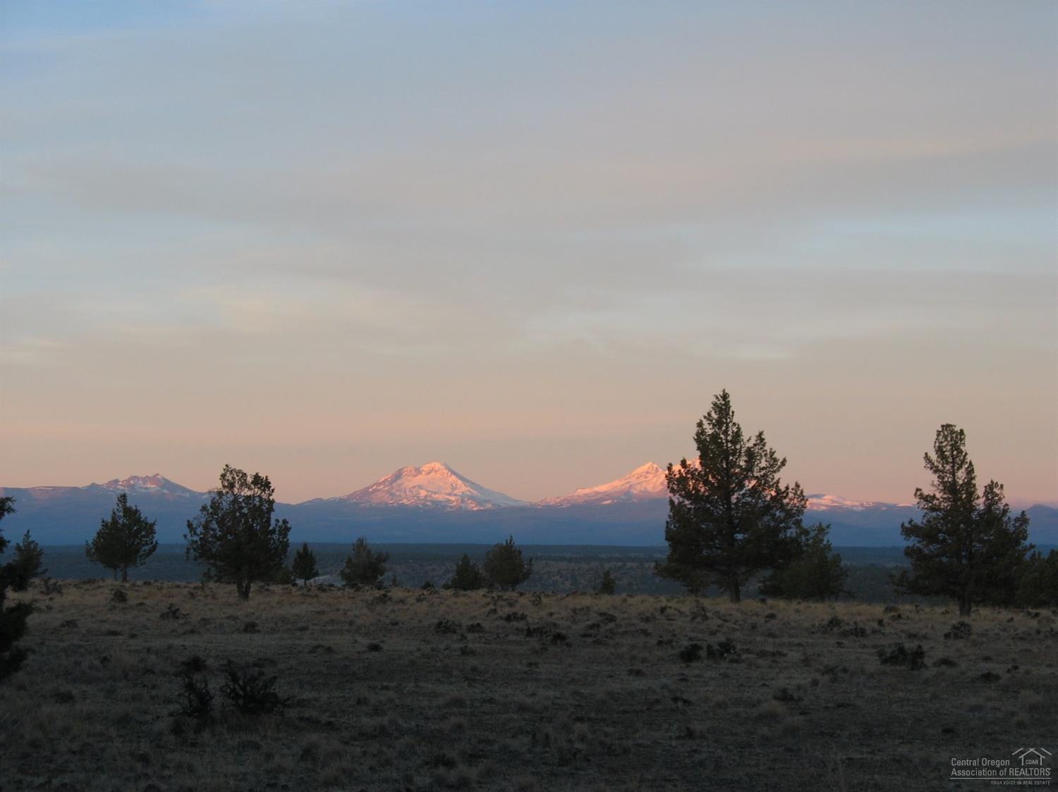 8518 Southwest Crater Loop Road Terrebonne, OR 97760 - Photo 18 of 24 View from back deck.