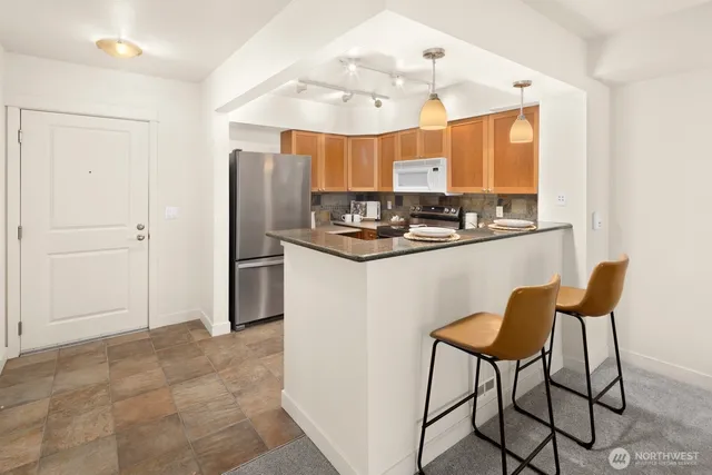 $399,000 | 1545 Northwest 57th Street, Unit 422, Seattle, WA 98107