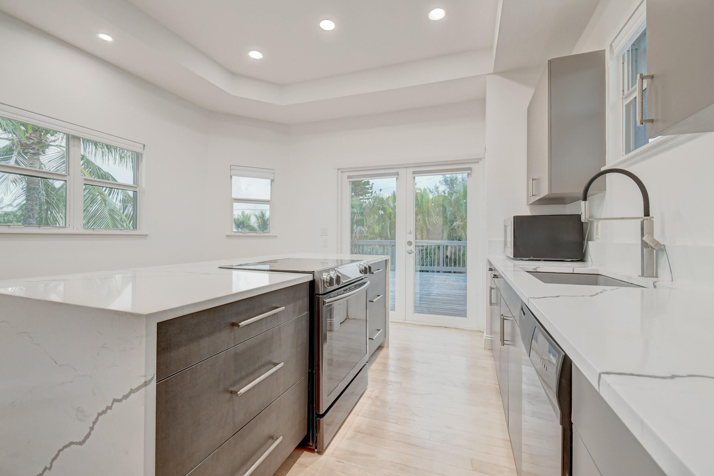 21 Oceanview Drive, Unit C Ocean Ridge, FL 33435 - Photo 14 of 41 20230913164751775274000000-o